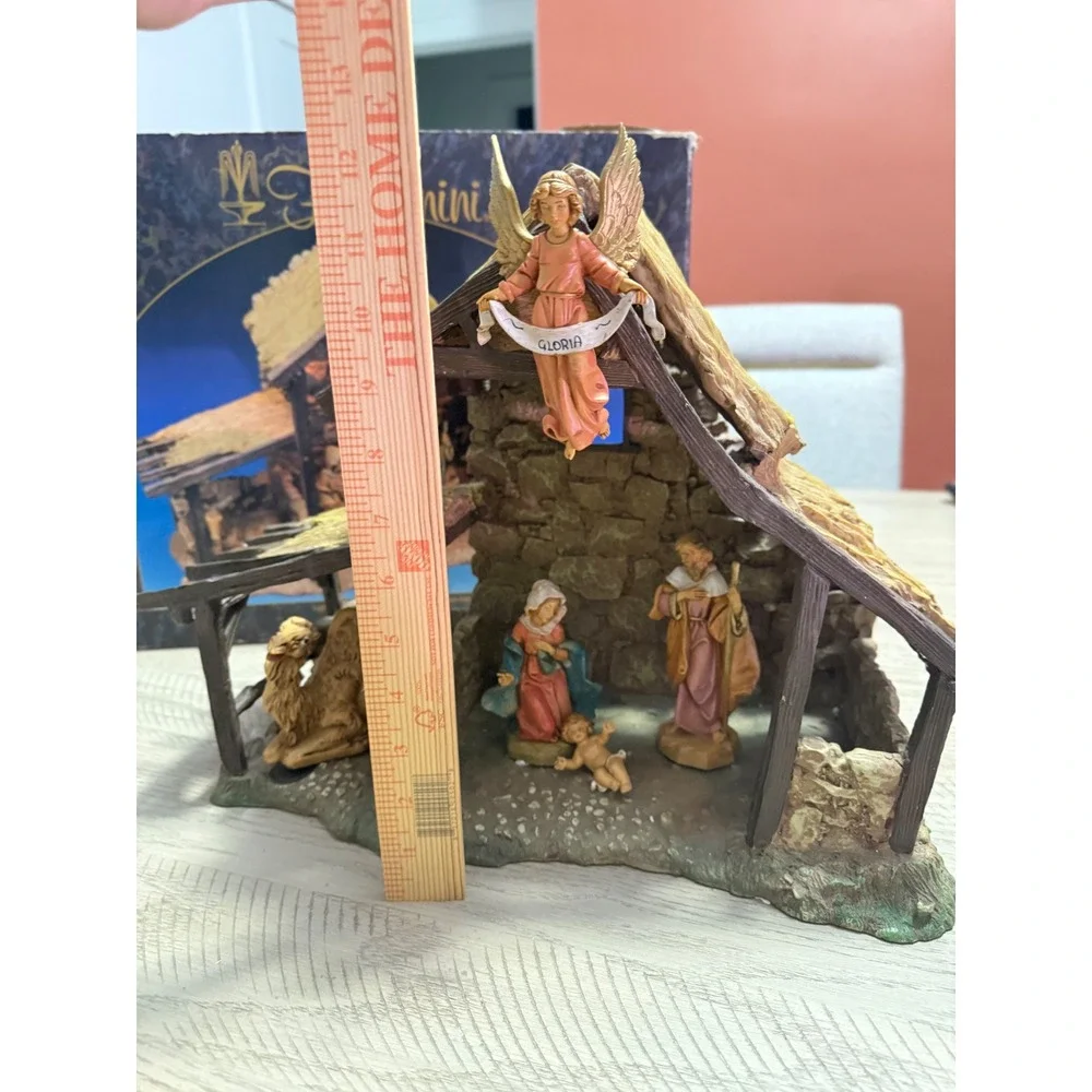 Fontanini Nativity Lighted Stable 1996 for 5